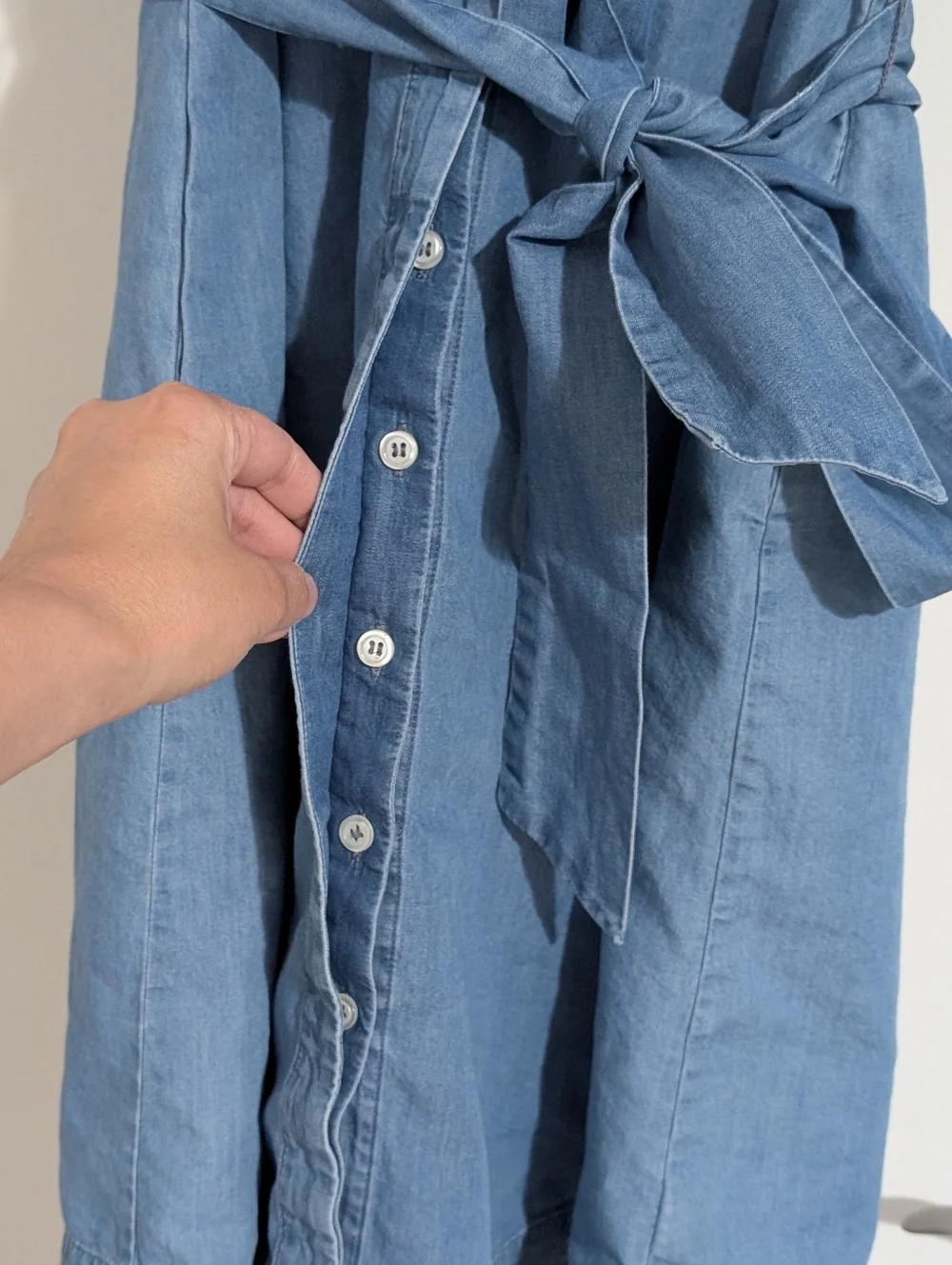 Boden Aubrey Denim Midi Chambray Tie-Waist Dress in Light Blue Size US 6 - Picture 5 of 11